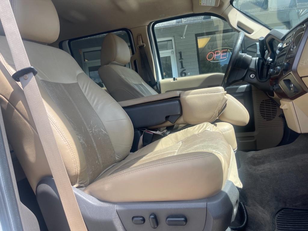 2011 Ford F-350 Super Duty Lariat - Photo 20