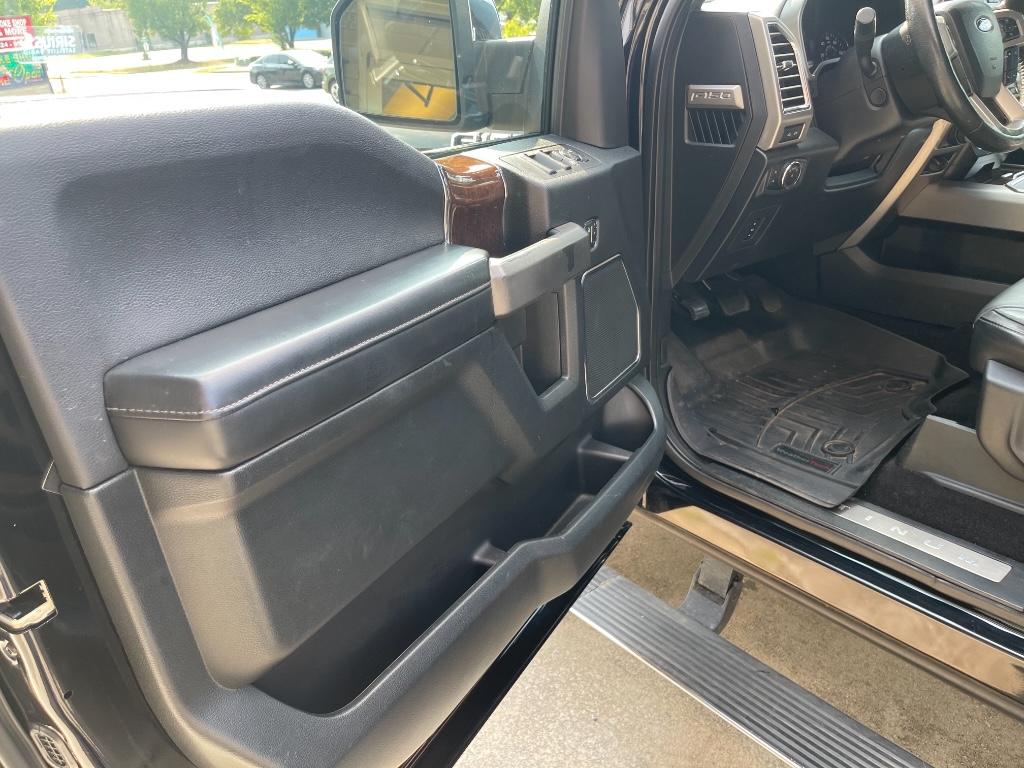 2016 Ford F-150 Platinum - Photo 12