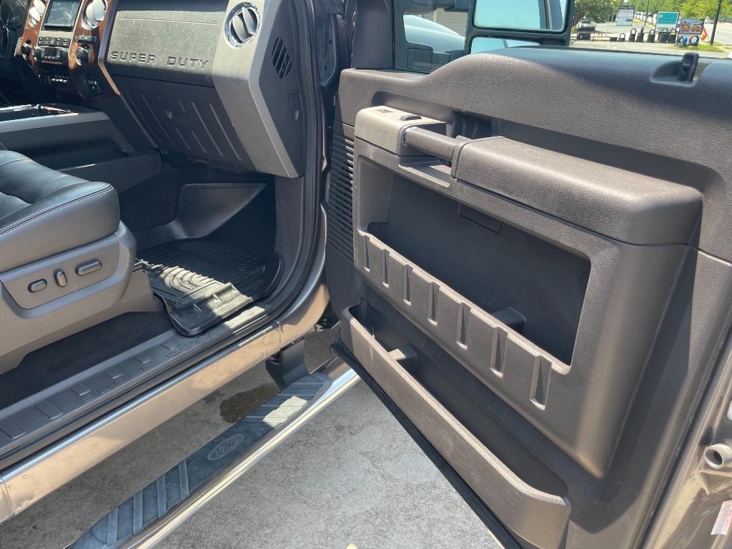 2011 Ford F-250 Super Duty Lariat - Photo 22