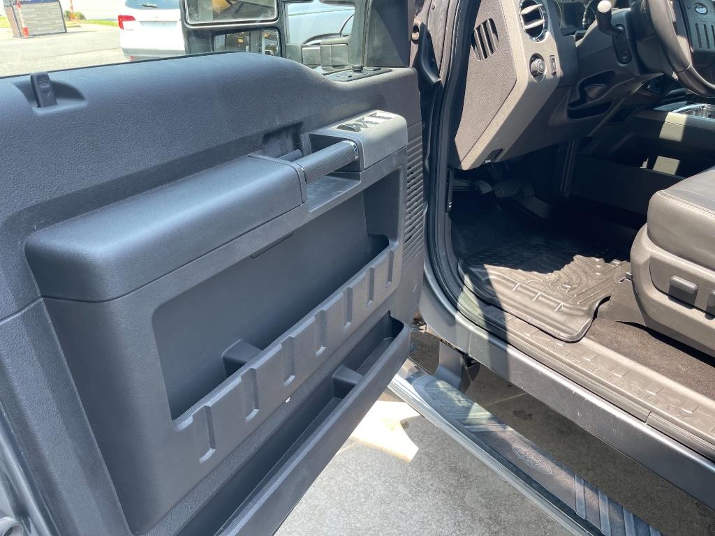 2011 Ford F-250 Super Duty Lariat - Photo 12
